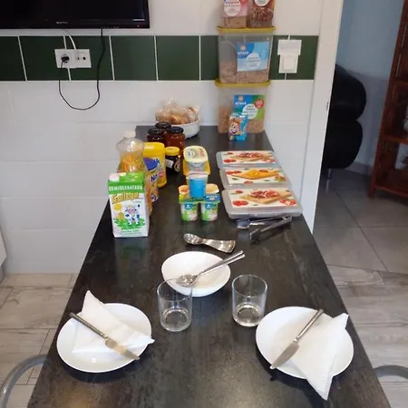 Primavera Bed And Breakfast. 3* L'Alfas del Pi